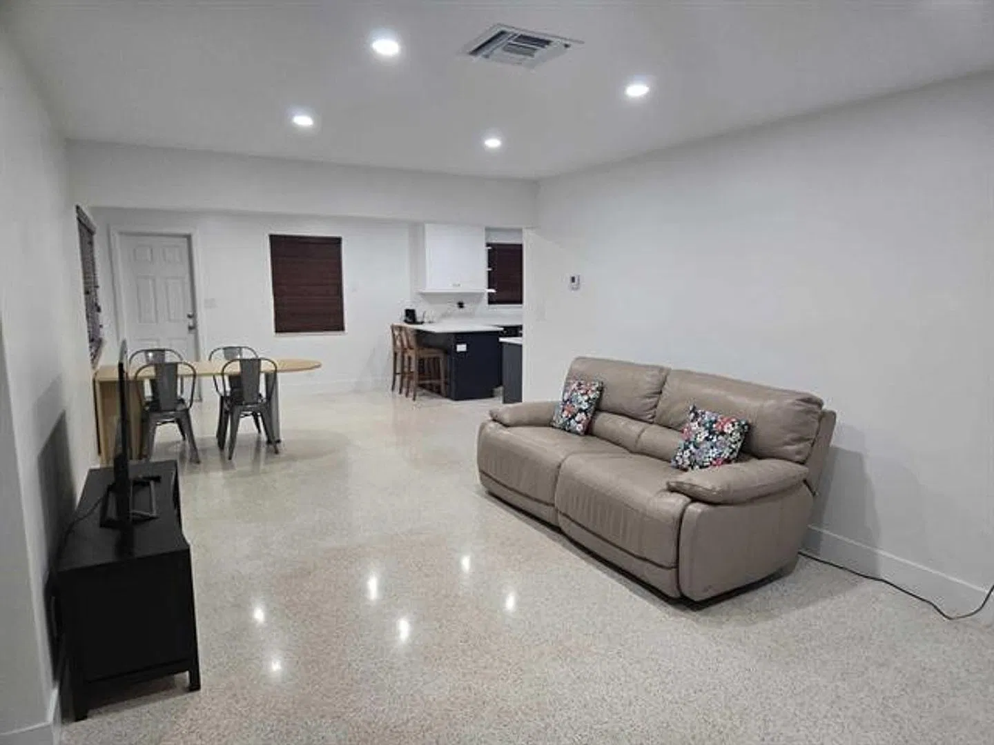 1140 SW 32nd St # 1140, Fort Lauderdale, FL 33315 — Photo 2