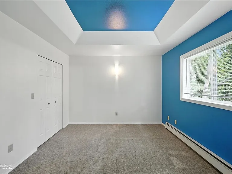 11480 E Crimsonview Dr — Photo 40