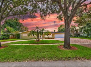 821 NW 67th Ave, Plantation, FL 33317