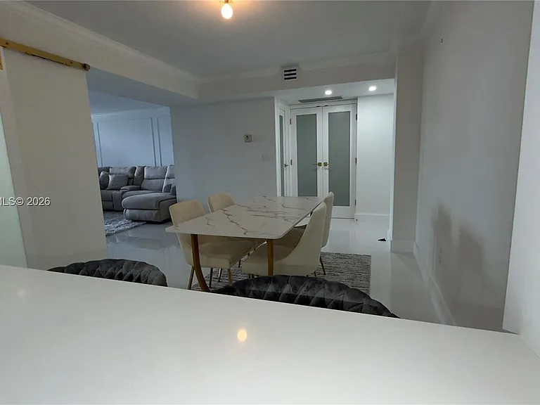 2333 Brickell Ave #614 — Photo 10
