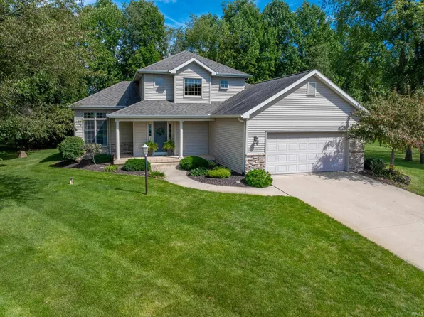 1673 Hawthorne Ct, Winona Lake, IN 46590