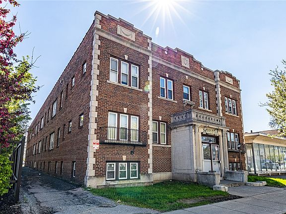 2nd image of 312 Lake Ave