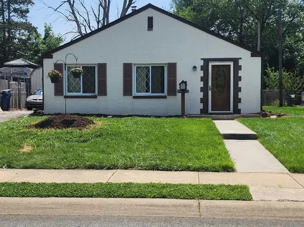 416 Howell Dr, New Castle, DE 19720