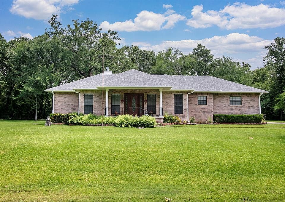 1st image of 130 Cedarwood Dr