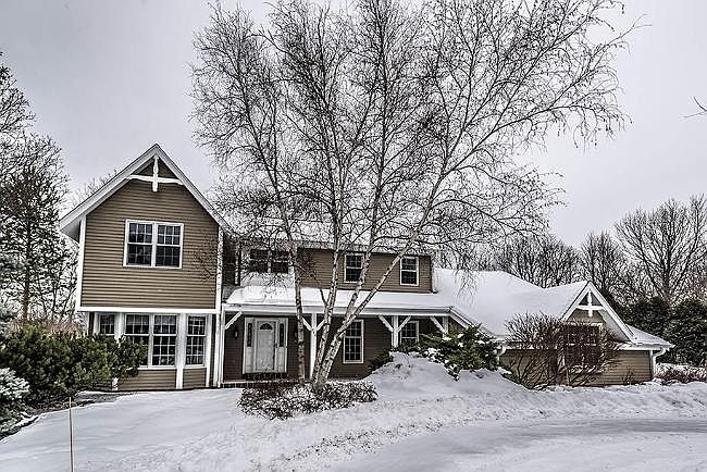 2nd image of 440 Sheffield Dr
