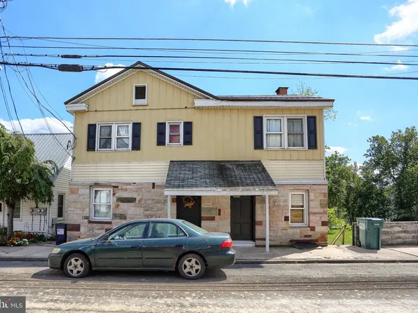805 Front St, Mount Union, PA 17066