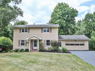 99 Longsworth Dr, Rochester, NY 14625