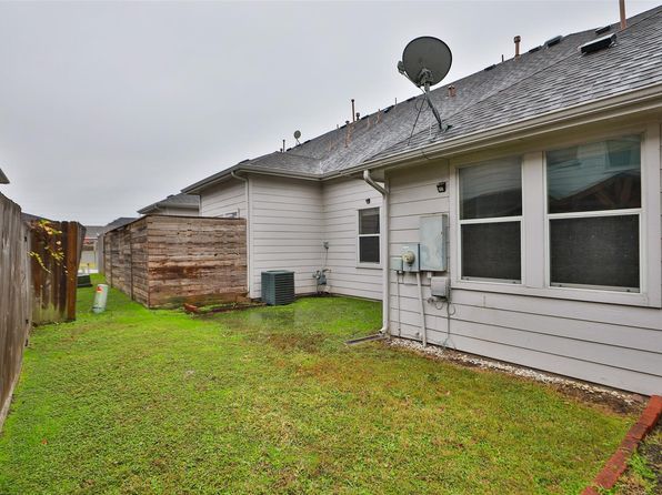 2919 Meadowglen Crst, Houston, TX 77082