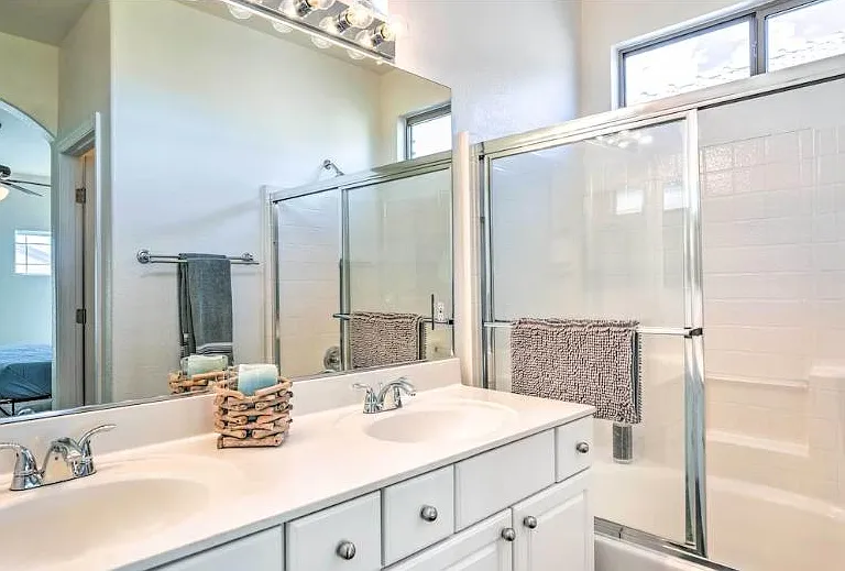 4130 E Hallihan Dr — Photo 17