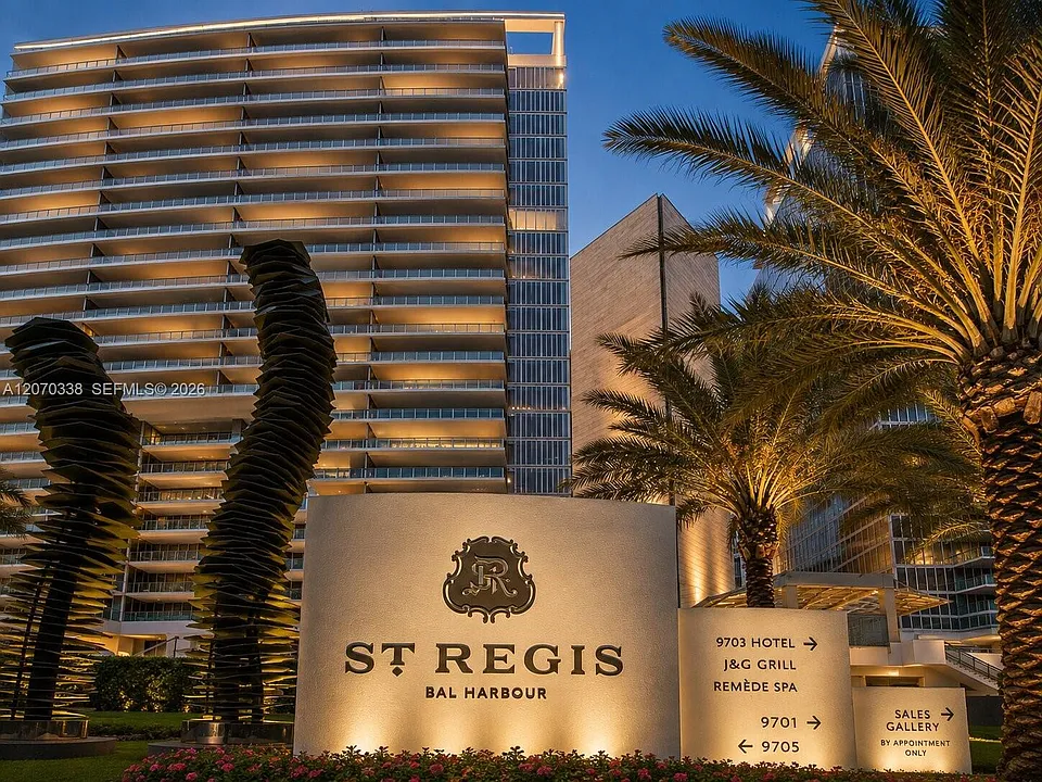 9705 Collins Ave #804N