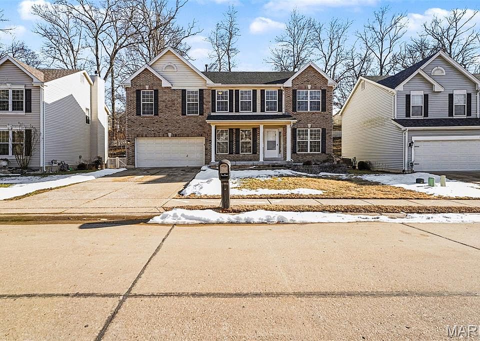 1st image of 1156 Oak Hollow Dr
