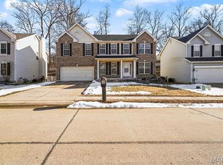 1156 Oak Hollow Dr, Imperial, MO 63052