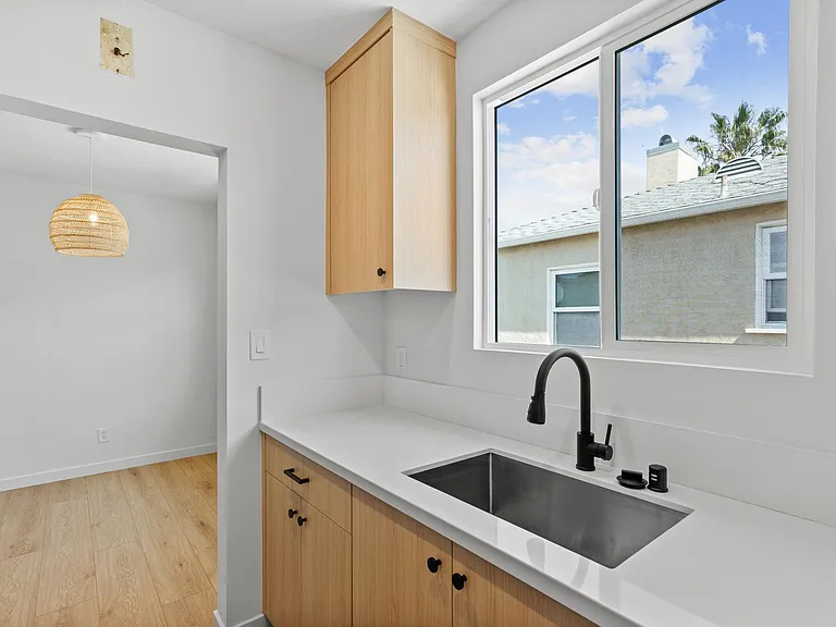 4451 Illinois St — Photo 21