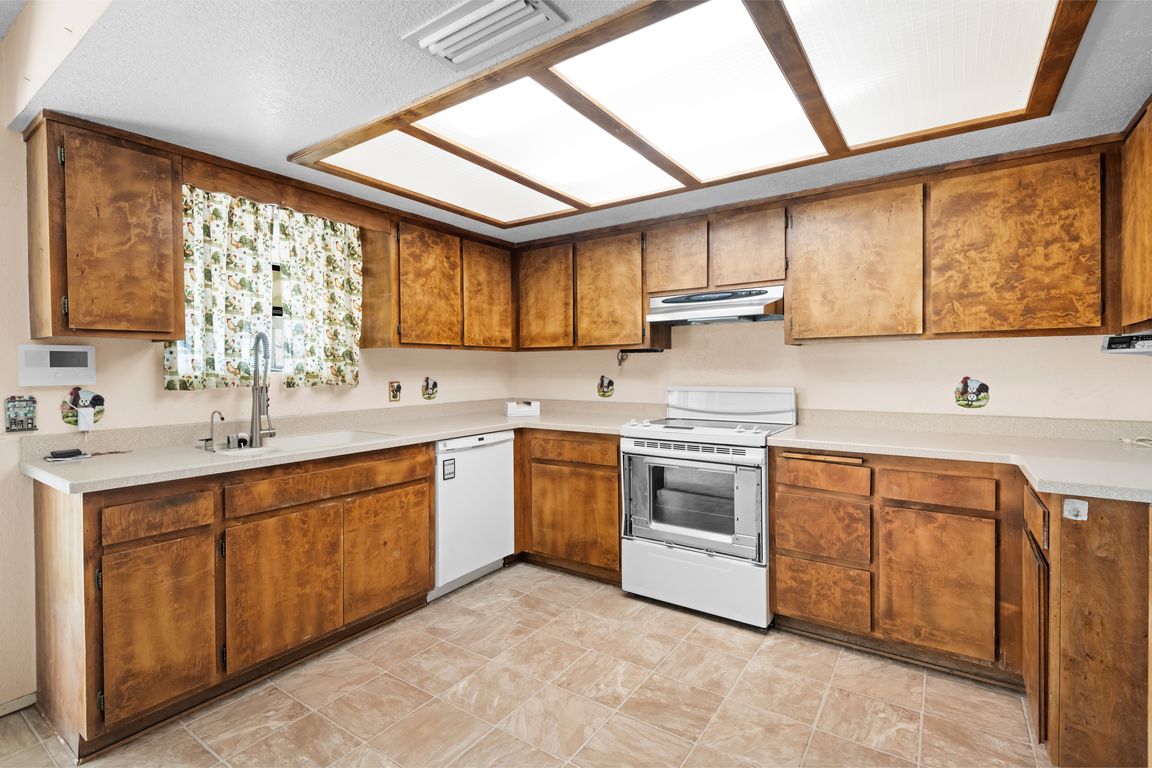 next background image