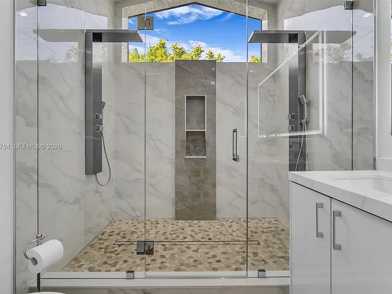 16778 Willow Creek Dr — Photo 12