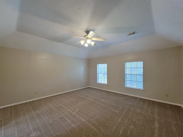 17207 Meadow Heights Dr — Photo 23