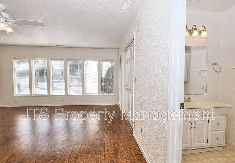 6830 Mellodora Dr — Photo 25