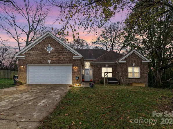 3125 Harris Houston Rd, Charlotte, NC 28262