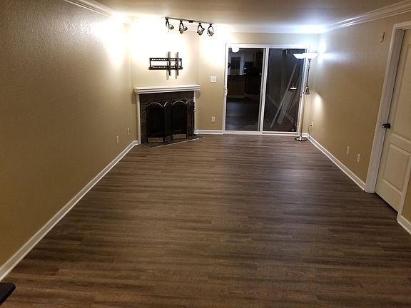 4th image of 1003 156th Ave NE Unit 106
