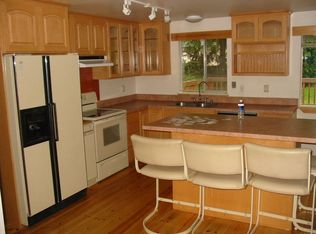 1703 Douglas Ct, Milton, WA