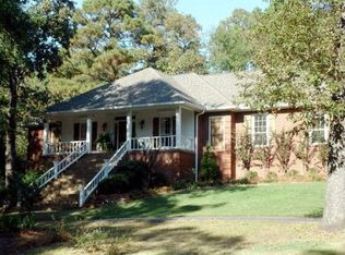11 Smith Dr, Hattiesburg, MS 39401