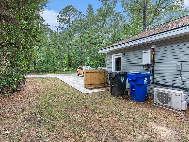 2950 Ashley River Rd #B — Photo 17
