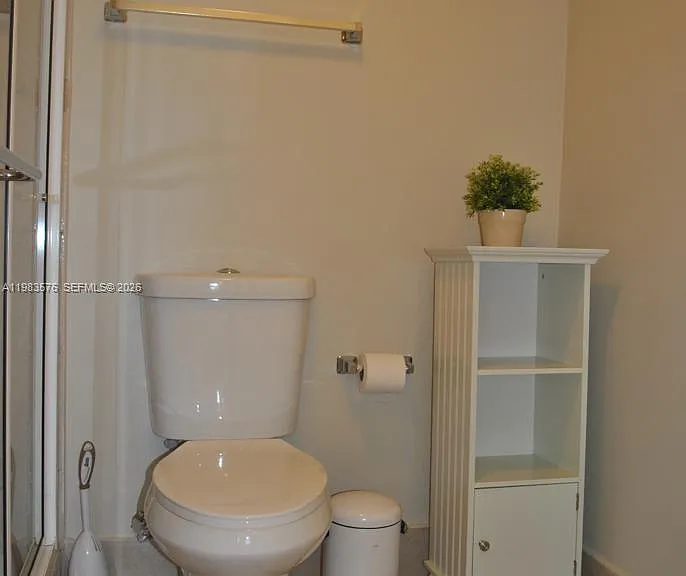 6039 Collins Ave #1006 — Photo 17