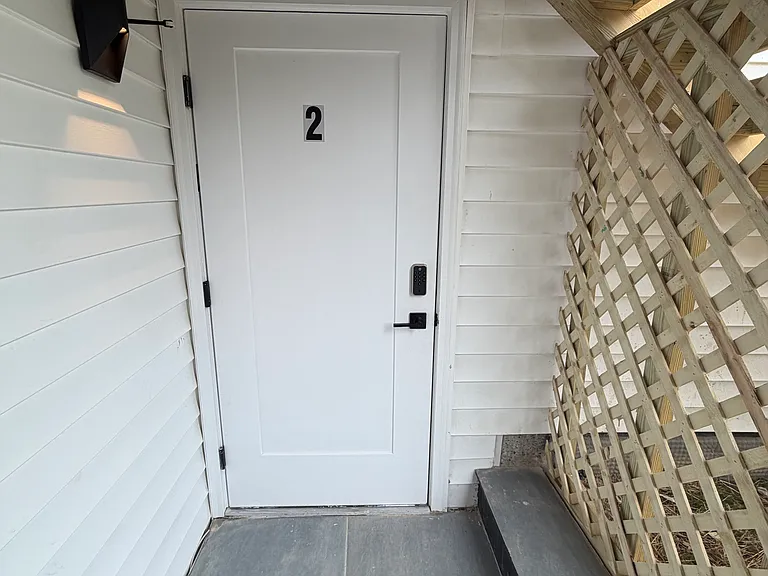 46 N Hamilton St #2 — Photo 2