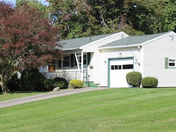 137 E Fairmont Ave, New Castle, PA 16105