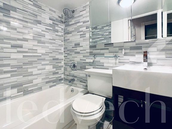 5th image of 531 E 11th St APT 1B
