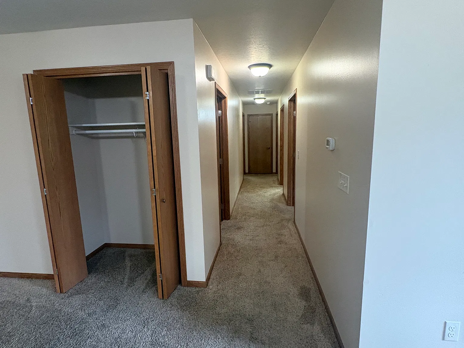 3 bed, 1350 sqft, $1,190 — Photo 3