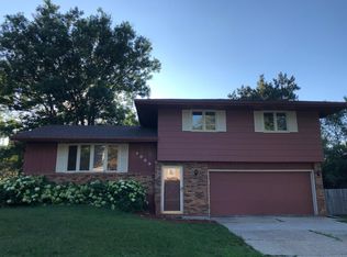 3009 Foliage Ln, Rockford, IL 61109
