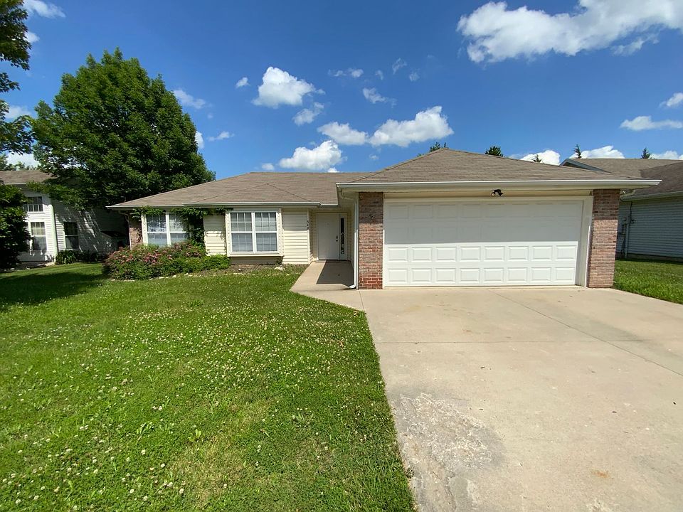 1st image of 3421 Churchill Dr