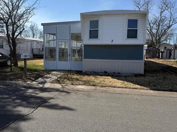 3 Horseshoe Bnd, Vincentown, NJ 08088