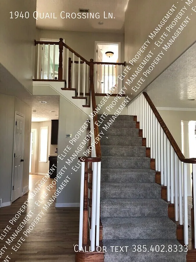 Pristine 6 bed 3.5 bath home in South Sandy, minutes from Hidden Valley Country Club — Photo 3