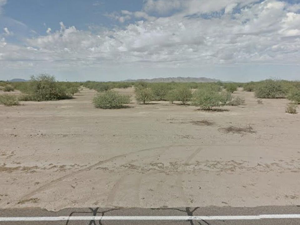 2nd image of 4640 N ESTRELLA Road #8