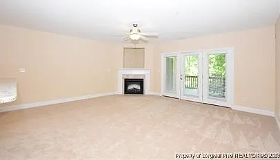 3 bed, 2.5 bath, 1939 sqft, $1,695 — Photo 4