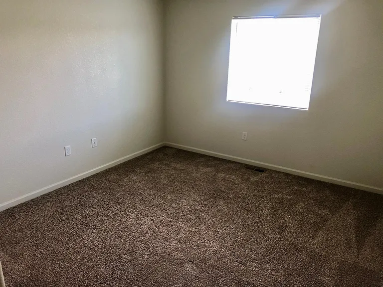 6346 Yellowstone Rd — Photo 10