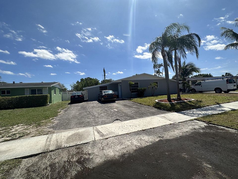 1st image of 1332 Meadowbrook Drive