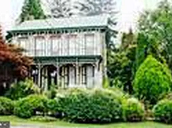 108 S Market St, Newmanstown, PA 17073