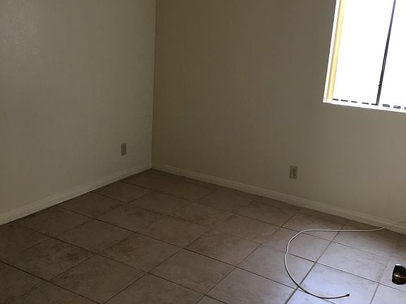 5th image of 1529 W Balboa Blvd