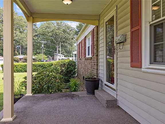 2nd image of 3329 Bow Creek Blvd