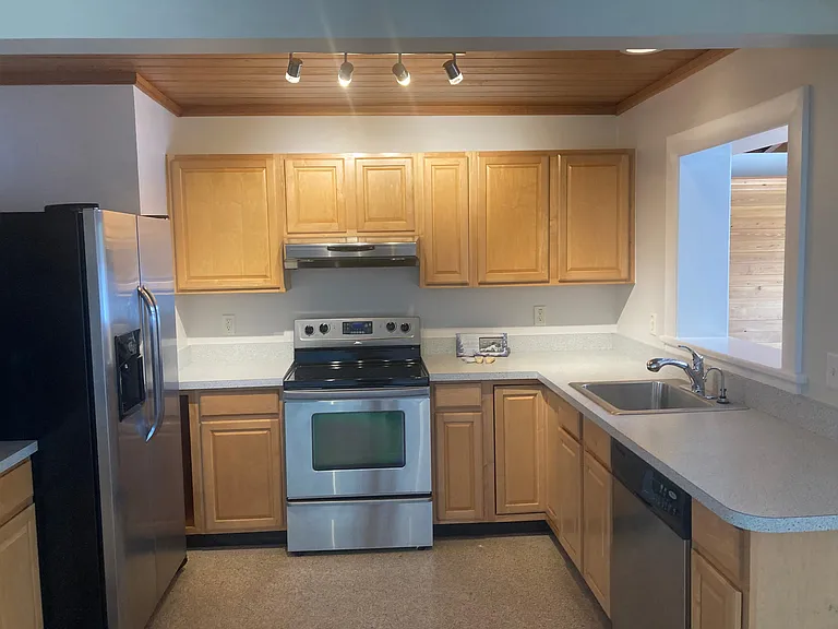 1115 Lake Nettie Dr — Photo 10