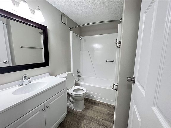 5th image of 1705 Roswell Rd #44