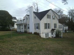 135 N Main St, Halifax, VA 24558