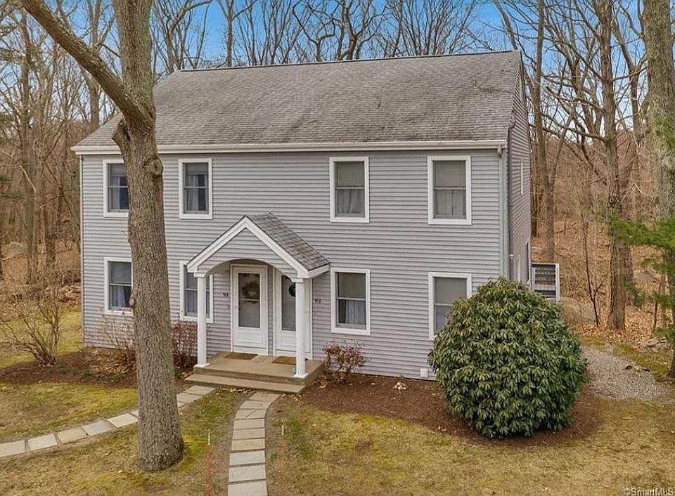 Duplex condo, it is the one on the right