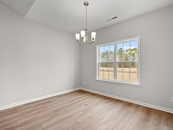 5th image of 109 Toanki Ln