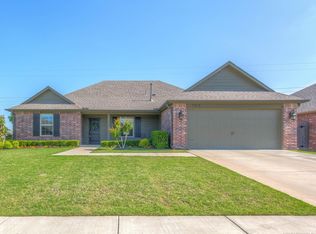 2000 E Queens St, Broken Arrow, OK 74012