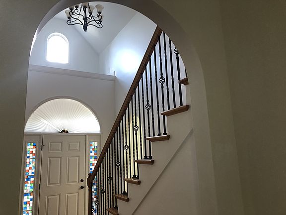 2nd image of 222 Castlehill Dr