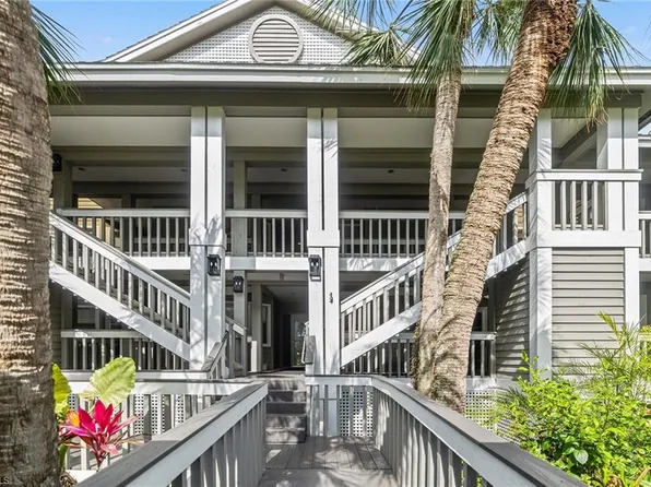 664 Wiggins Bay DR, NAPLES, FL 34110